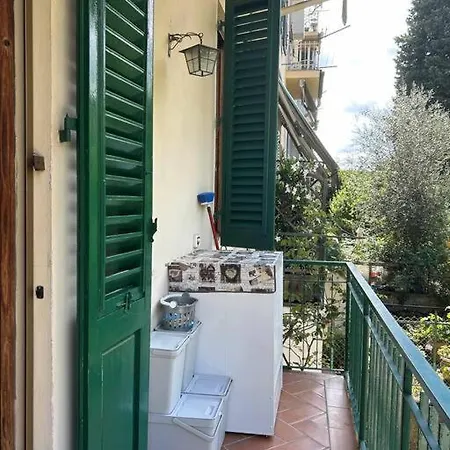 Villino La Rosa Antica Apartment *