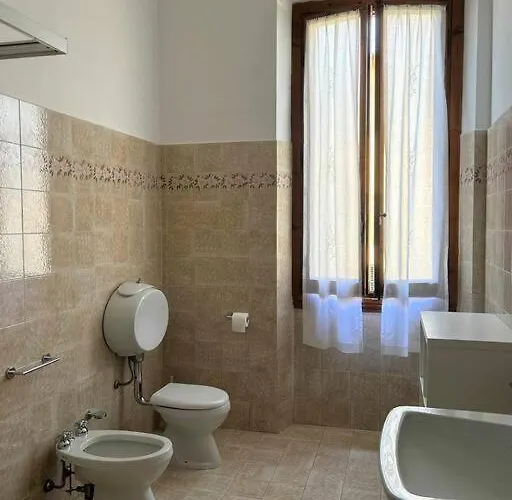Villino La Rosa Antica Apartment *