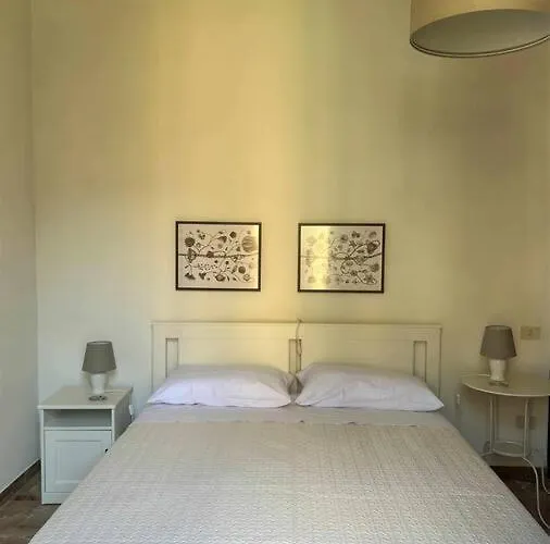 Villino La Rosa Antica Apartment